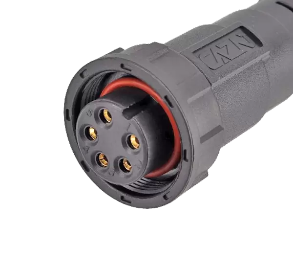 E13 Прямая формованная заглушка с внутренней резьбой (резьбовая)