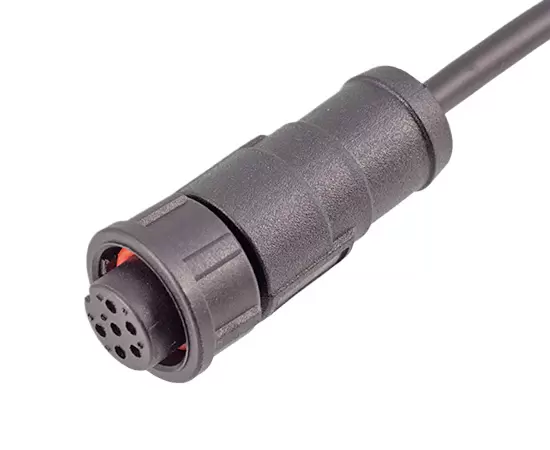 E10 Прямой женский литой штекер (байонетный)