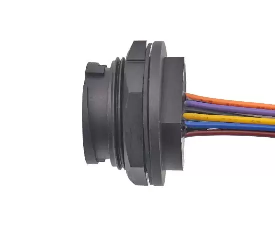 E16 USB-гнездо с задним креплением и проводом (байонет)