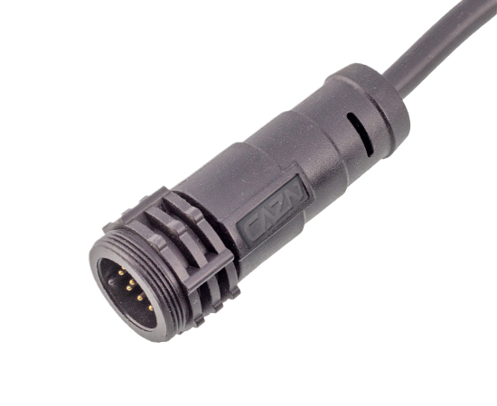 E13 мужской перевод Strake Plug Cable Style (резьба)