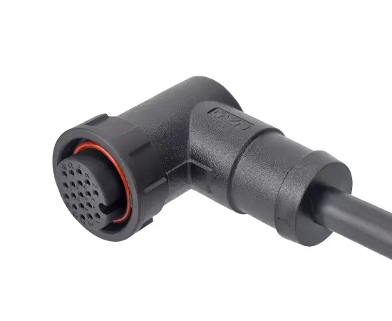 E16 Прямоугольная розетка с литой резьбой (байонет)