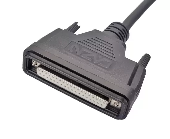 EDB4 - прямая розетка с литой вилкой